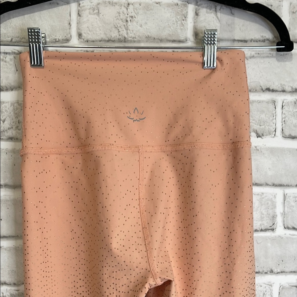 Beyond Yoga Pink with Gold Dots High-Rise Leggings Size S - Picture 7 of 9